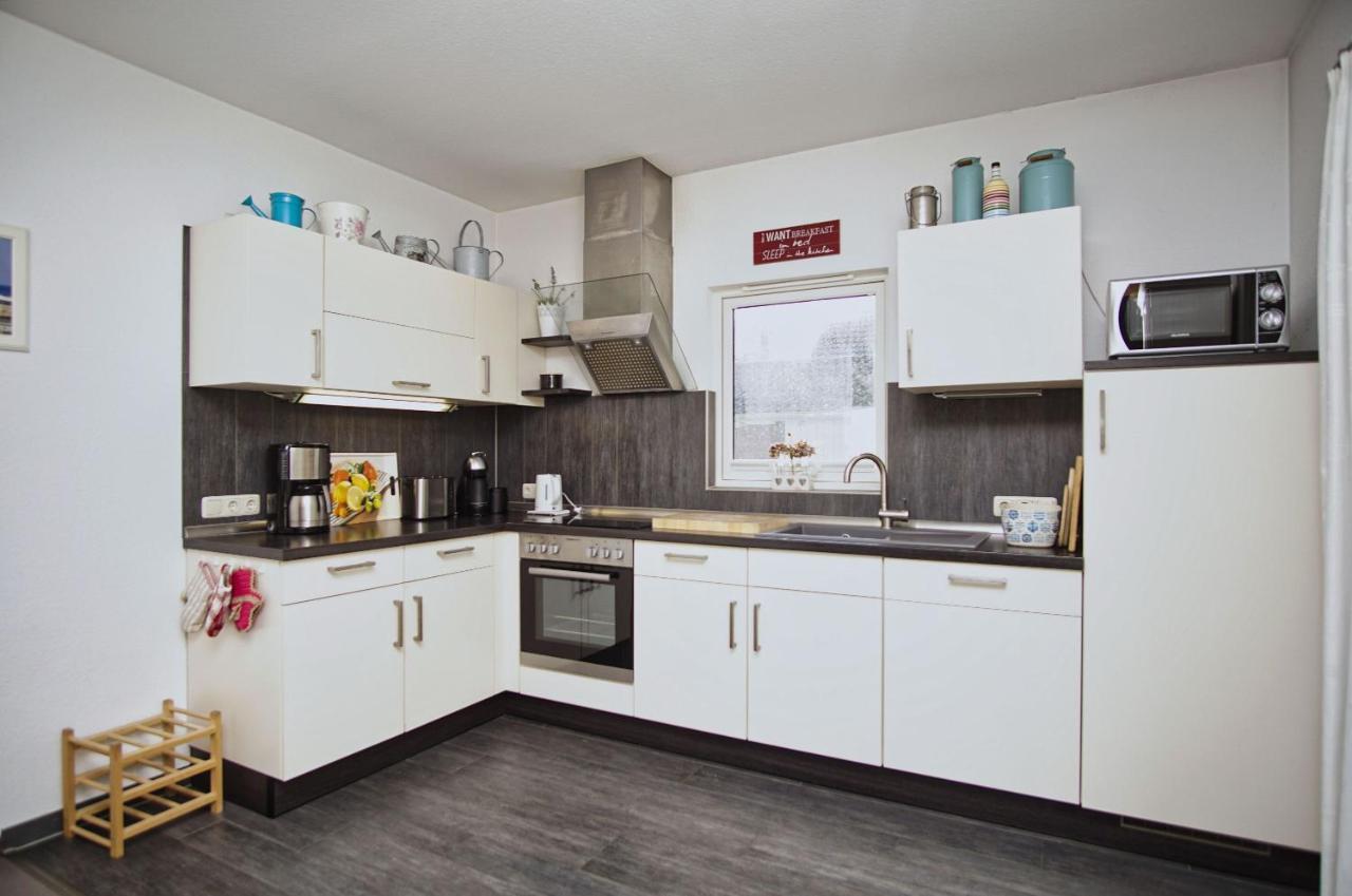 Komfortables Haus Mit Kamin, Sauna, Garten, Terrasse - Ferienhaus Sternschnuppe Wiek auf Rügen Екстериор снимка